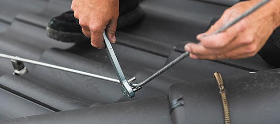 Installation oder Wartung eines Blitzschutzsystems